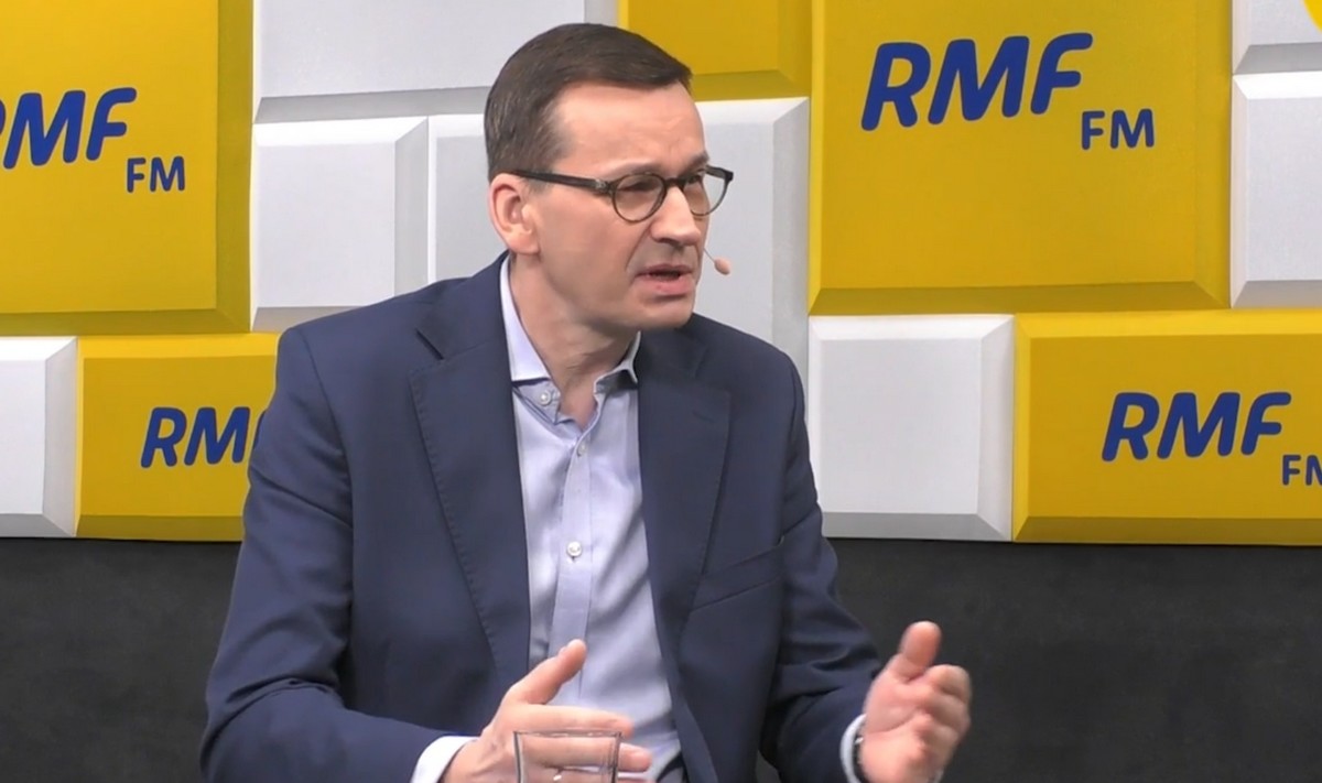Premier o restrykcjach: ale chcemy, żeby dziadkowie i rodzice przeżyli te święta, tak?