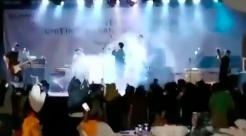 Dramatyczne nagranie: tsunami w Indonezji uderzyło podczas koncertu na plaży