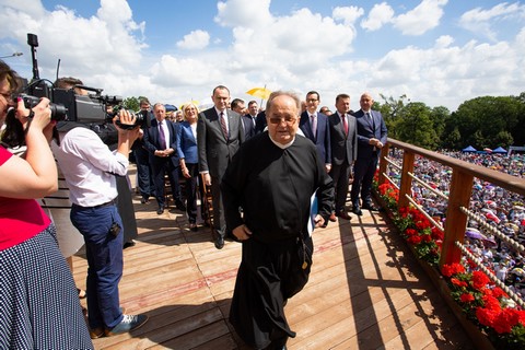 Fundacja Rydzyka jest warta 182 miliony złotych. Ma 10 milionów w gotówce