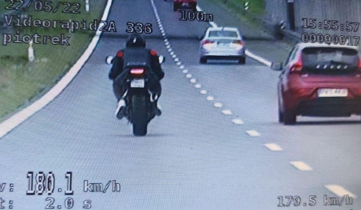 Lublin: motocyklista jechał 180 km/h, czym wzbudził srogą zazdrość i ciekawość mijanego radiowozu