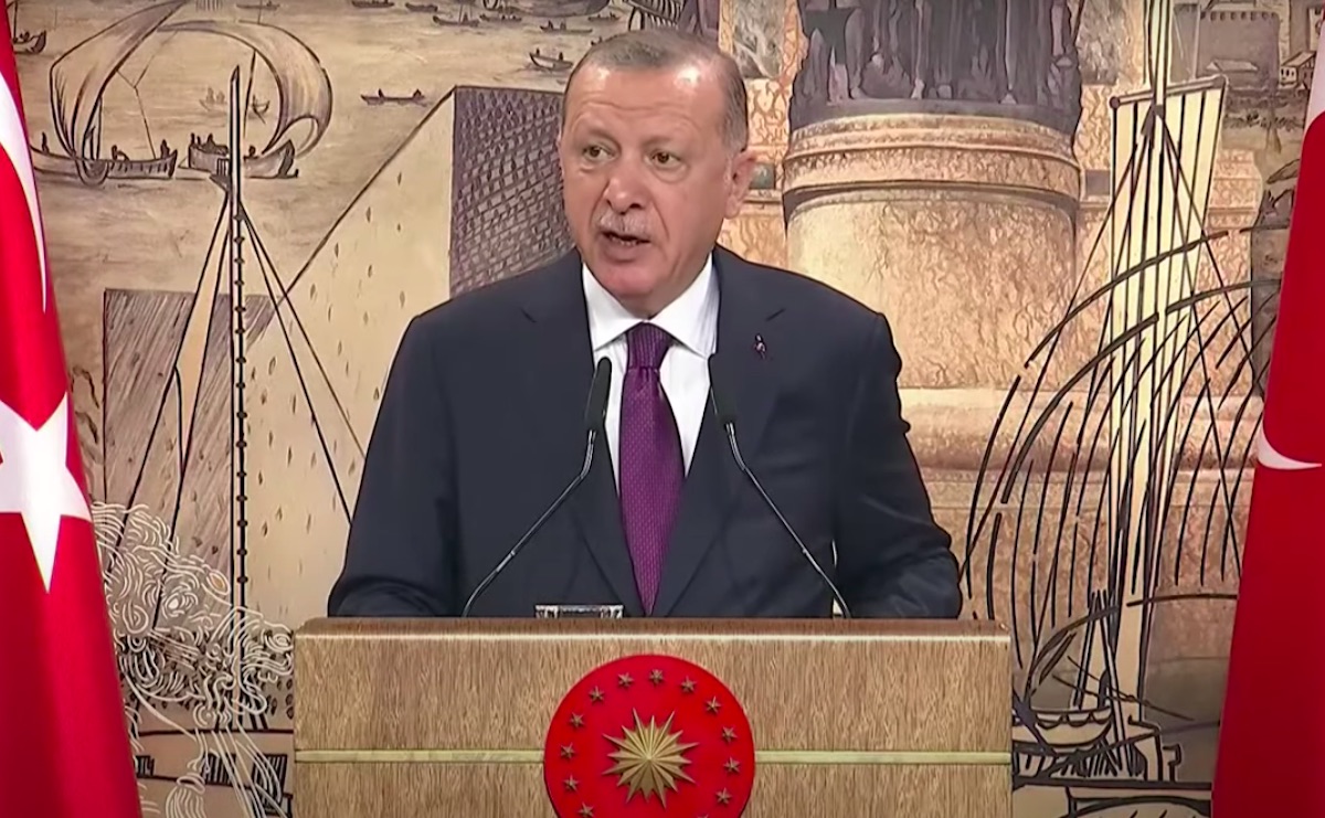 Turcja: Erdogan chwali się odkryciem złóż gazu, największych w historii kraju