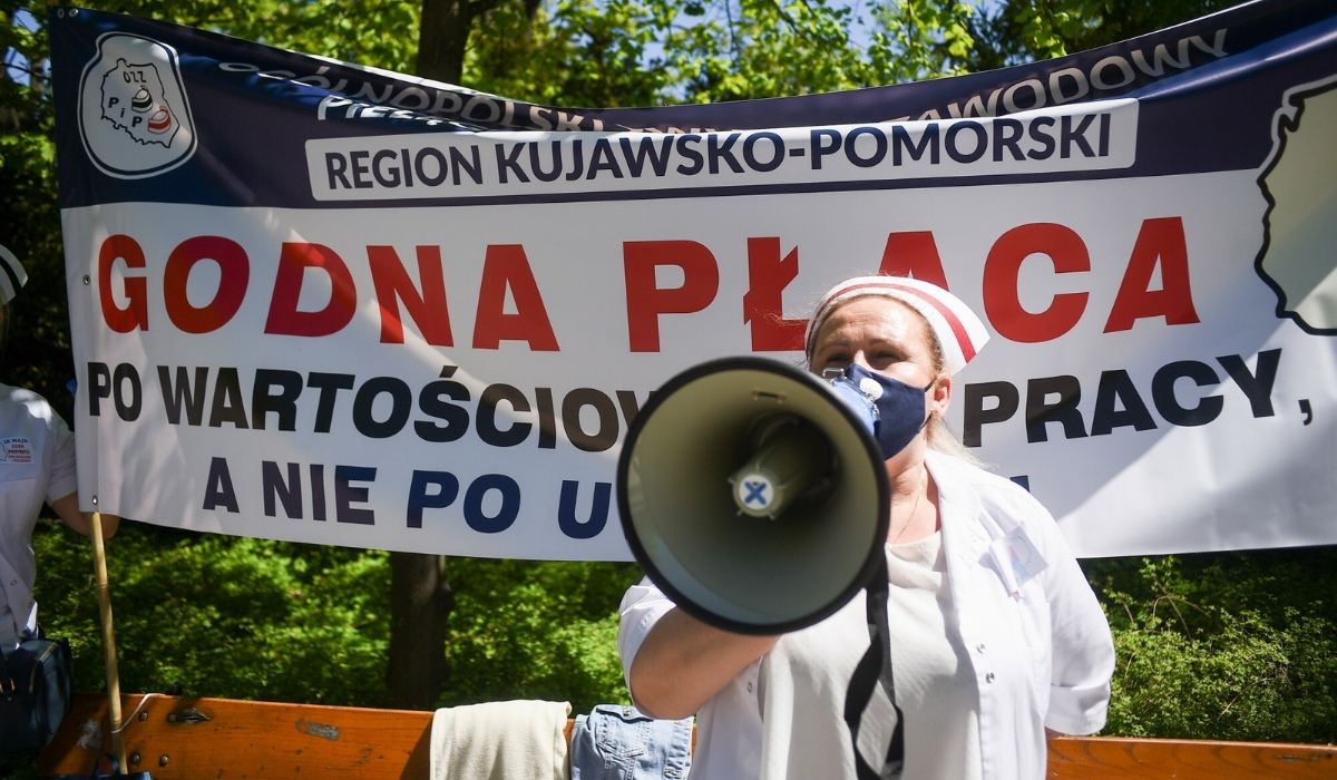 W poniedziałek zacznie się ostrzegawczy strajk pielęgniarek, bo chcą czegoś więcej niż klaskania