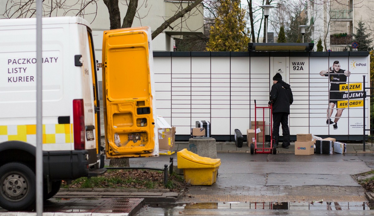 Kurierzy postawili się InPostowi, protestują przeciwko zaostrzeniu warunków współpracy i nie podpisują umów