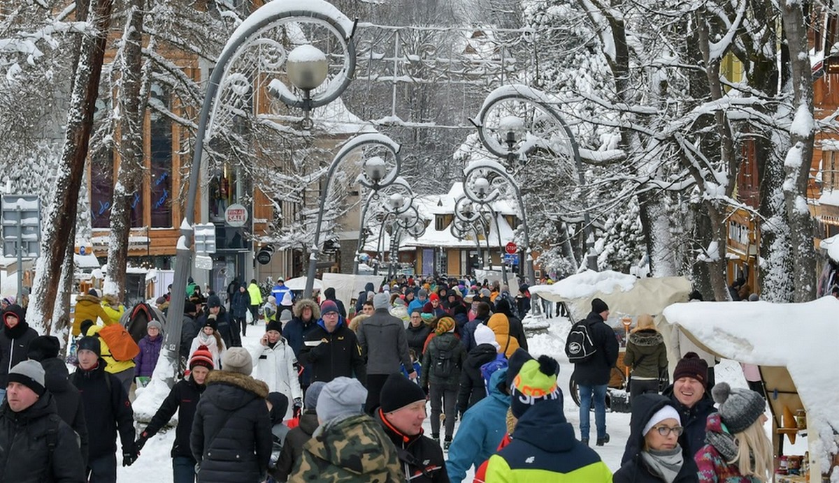 Węgrom też zasmakowały oscypki i przebili Arabów w liczbie odwiedzin w Zakopanem