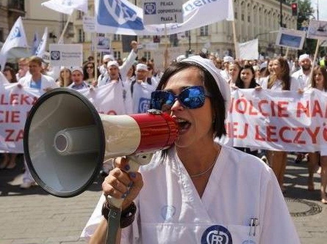 Lekarka Katarzyna Pikulska, jedna z twarzy protestu głodowego rezydentów, pozwała TVP