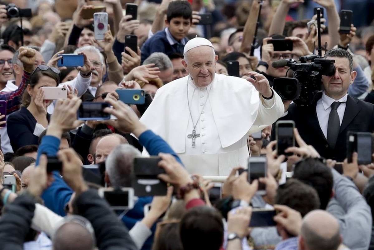 Papież ogarnął 4000 testów dla osób znajdujących się w kryzysie bezdomności w Rzymie