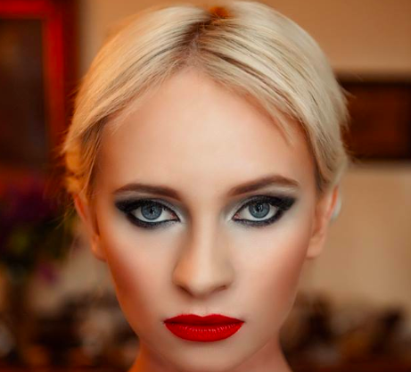 Kochanka posła Pięty: "W makijażu czy bez?"