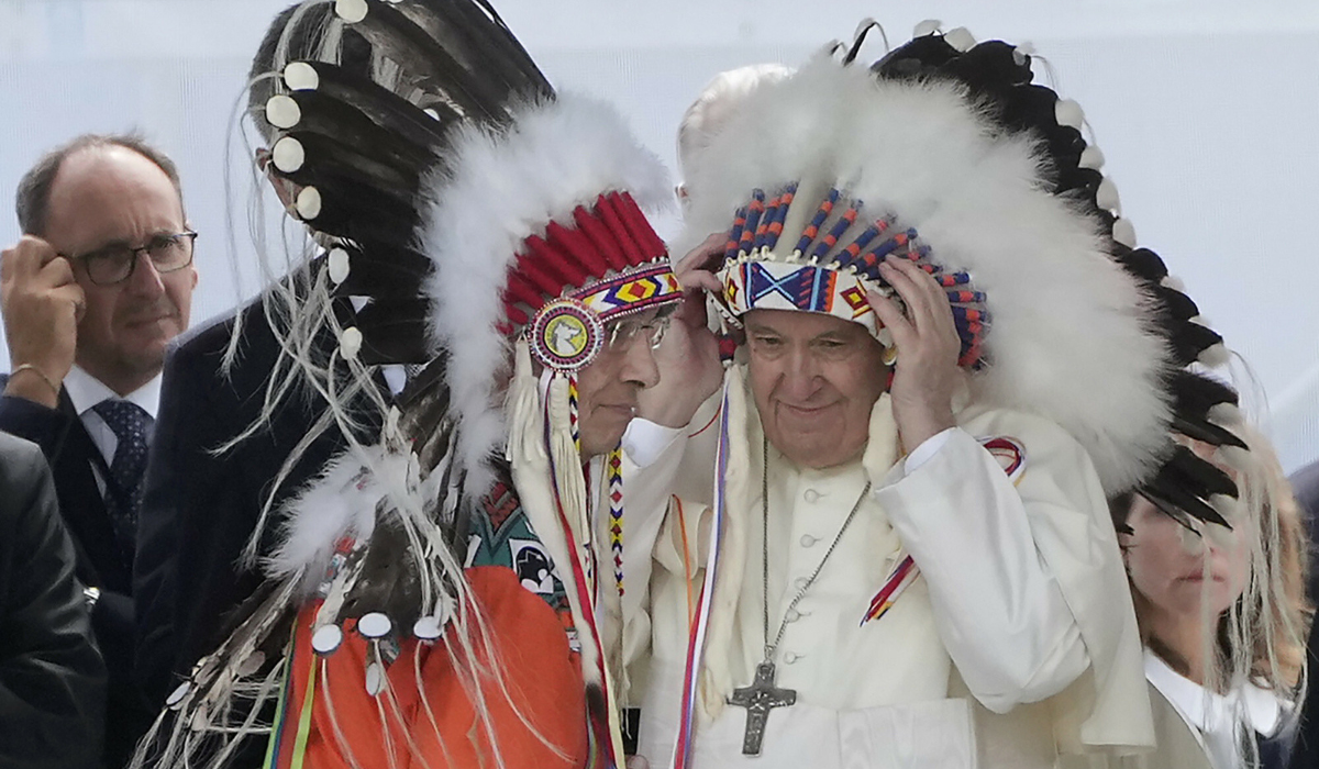 Papież Franciszek w Kanadzie przeprasza i "pokornie prosi" o przebaczenie