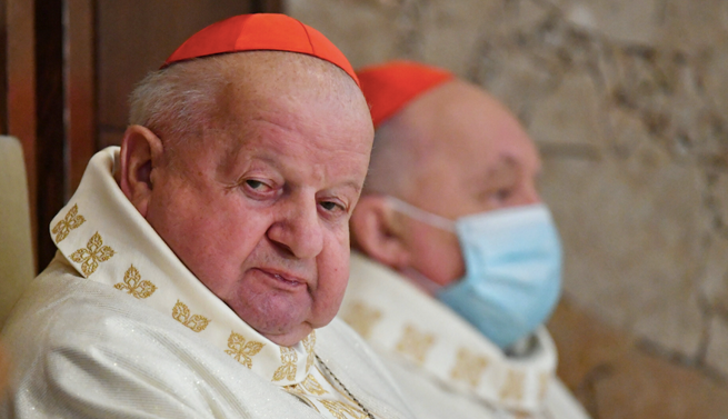 Komisja ds. pe*ofilii złożyła wniosek do prokuratury w sprawie kościelnych hierarchów, w tym Dziwisza