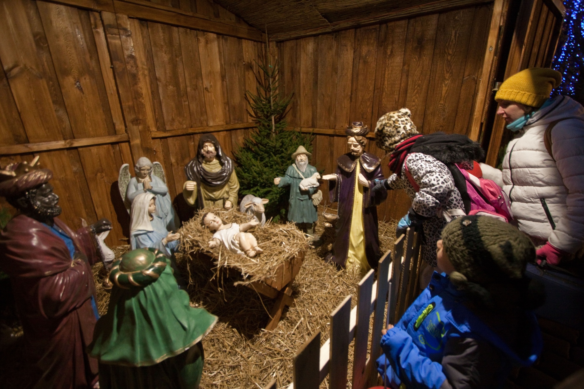 Pijana położyła się do żłoba. Chciała przykryć siankiem małego Jezuska, ale urwała lewą dłoń królowi Baltazarowi