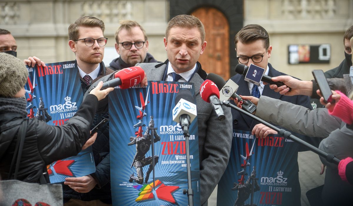 Bąkiewicz składa zawiadomienie do prokuratury za "bezprawną próbę przejęcia władzy" w stowarzyszeniu Marsz Niepodległości