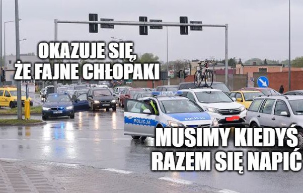 Gościcino: nietrzeźwy kierowca potrącił nietrzeźwego pieszego, sprawę zbadali trzeźwi policjanci