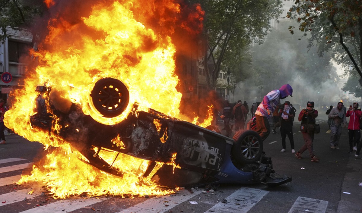 Argentyna: demonstracje przeciwko polityce "wolnościowego" prezydenta Milei zamieniły się w zamieszki
