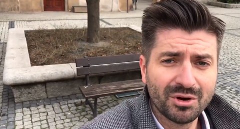 Śmiszek: skarbówka zatrudnia aż 9 kapelanów. Czy ktoś może mi odpowiedzieć, po co?