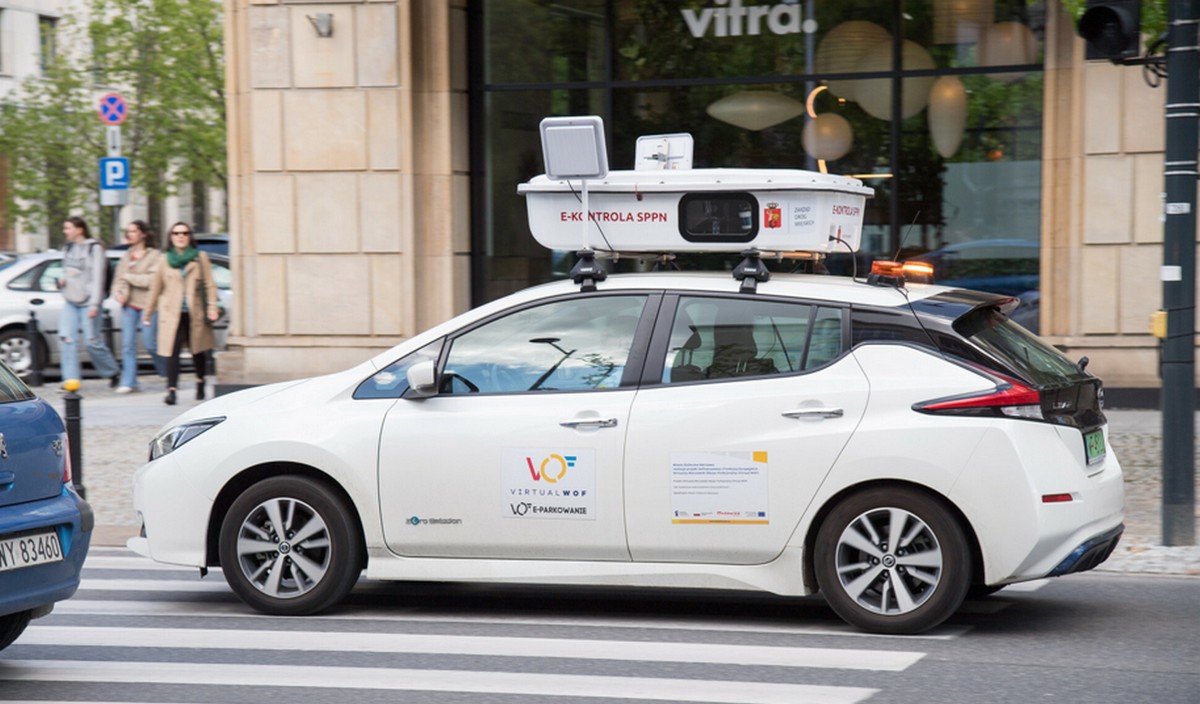 Warszawa z poważnymi wpływami z kar za parkowanie na nielegalu, ponad 60 mln zł