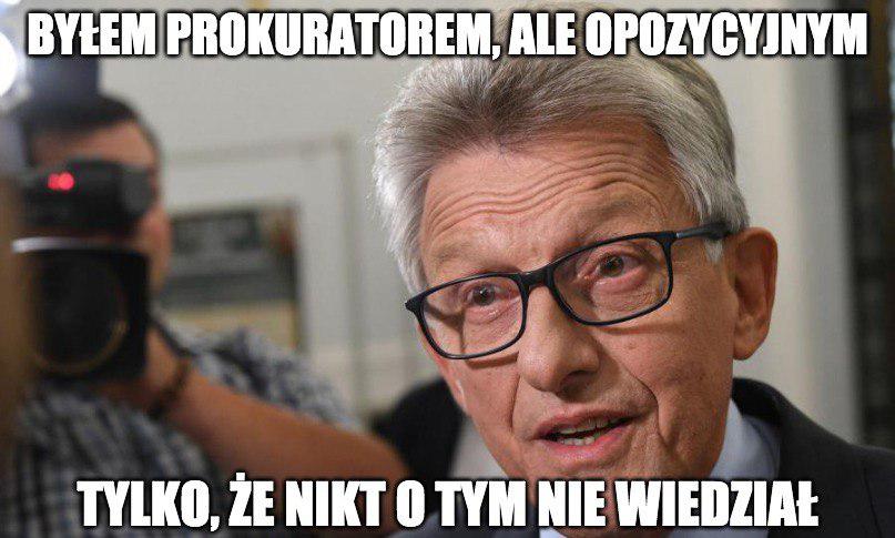 Piotrowicz: przeszłość mam piękną. Przysłużyłem się Polsce