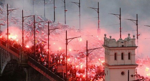 Hanna Gronkiewcz-Waltz zakazuje Marszu Niepodległości. "Warszawa dość już się wycierpiała"