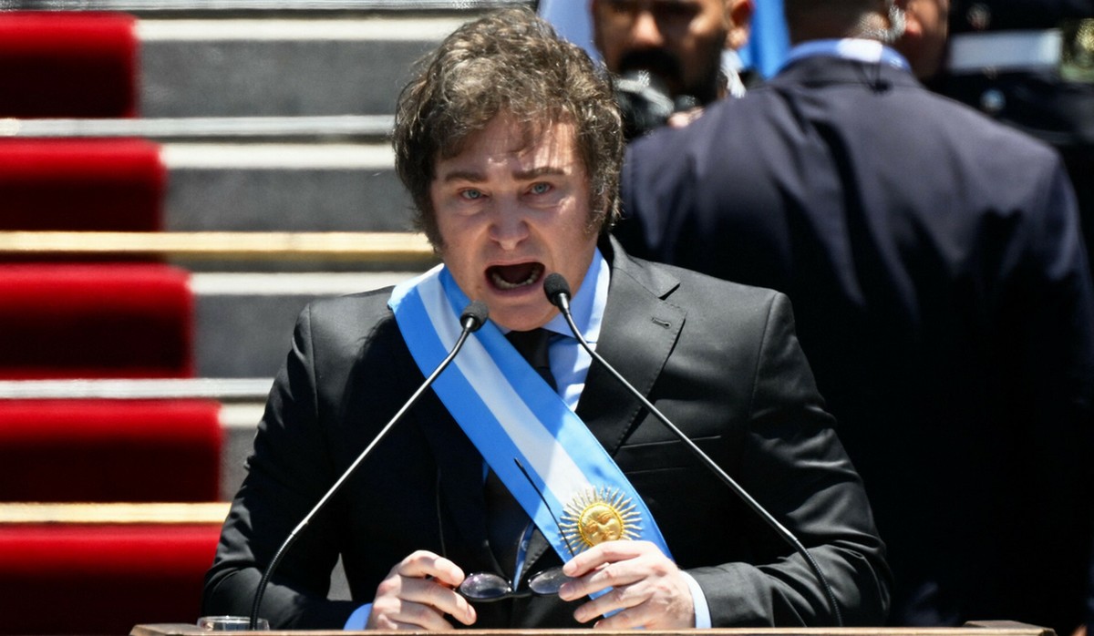 Argentyna: nowy rząd wprowadził dewaluację peso o ponad 50%