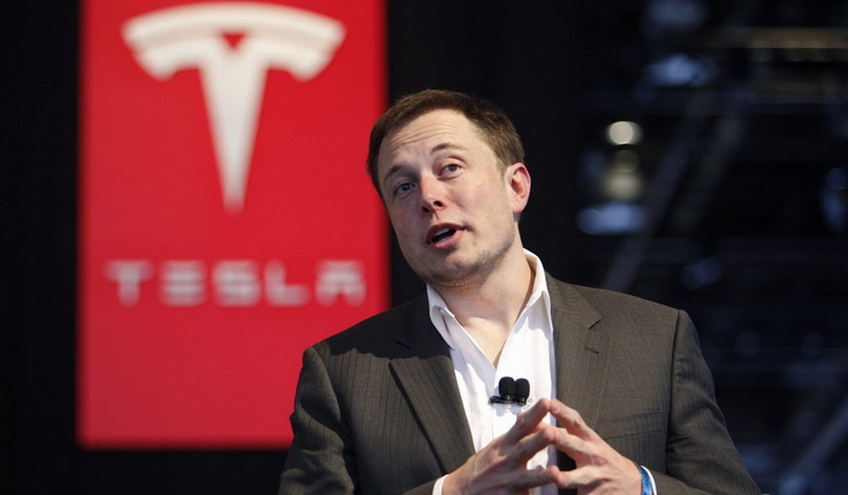 Elon Musk stał się pierwszą osobą w historii, która straciła 200 mld dolarów ze swojej fortuny