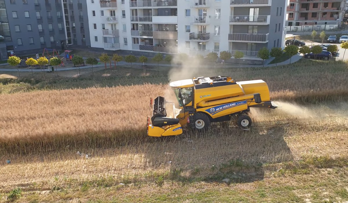Lublin: rolnik uprawiający słynne pole między blokami w końcu sprzedał je deweloperowi