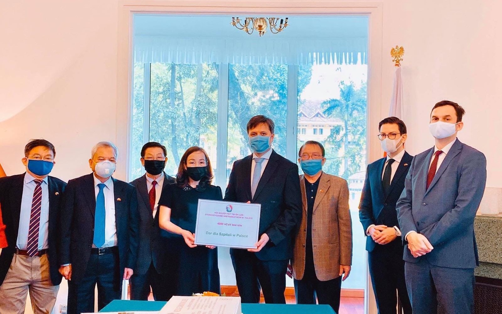 Vifon i społeczność wietnamska przekaże polskim szpitalom tysiące testów