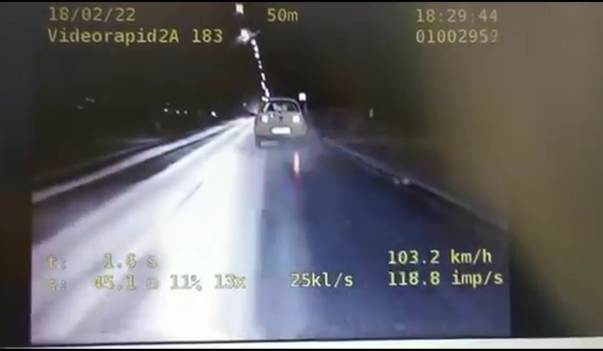 Kołobrzeg: wyjątkowo zacięty kierowca w jedną dobę doprowadził do utraty prawka i dostał mandatów łącznie na 6500 zł