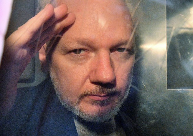 Podczas 7 lat zamknięcia w ambasadzie Ekwadoru Julian Assange został dwukrotnie ojcem