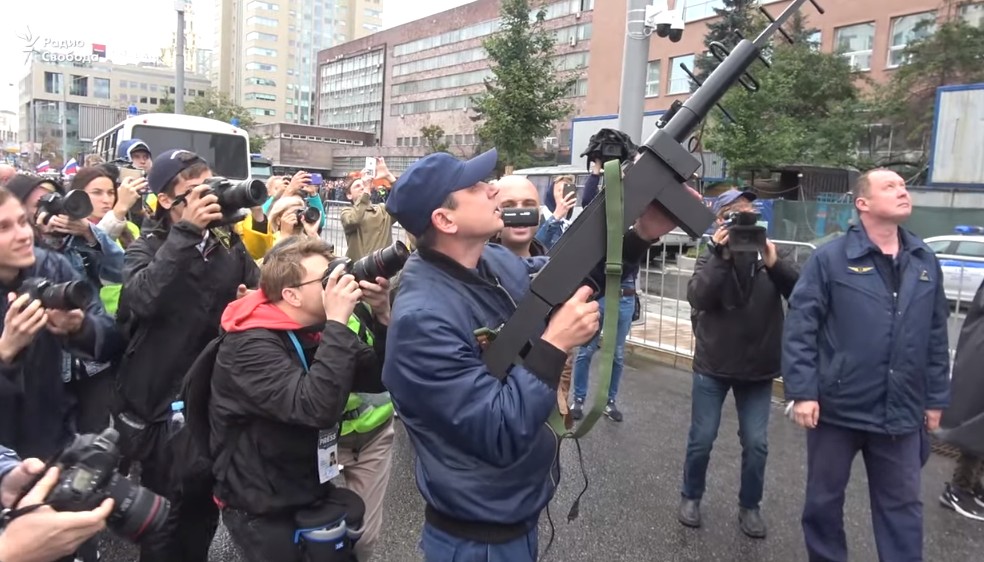 Moskiewska policja przechwyciła drona podczas wiecu