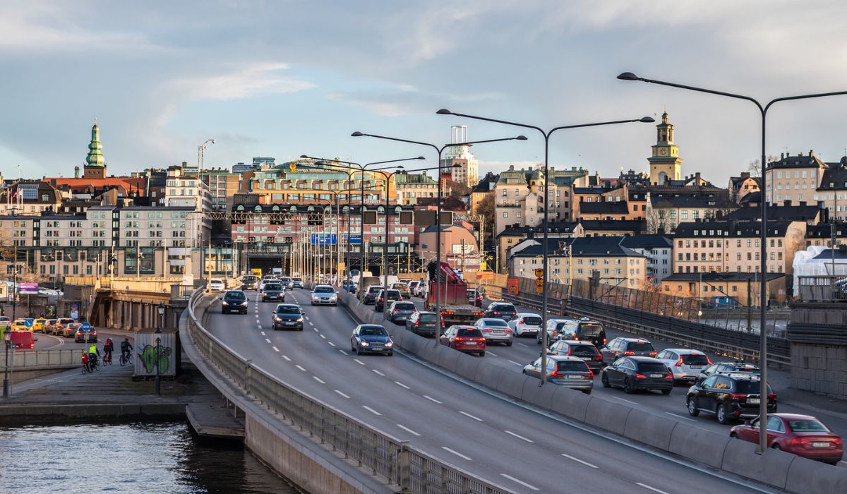 Sztokholm chce wprowadzić całkowity zakaz wjazdu samochodów spalinowych do centrum
