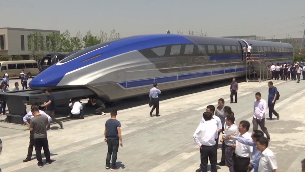 Chiny prezentują superpociąg, prędkość do 600 km/h