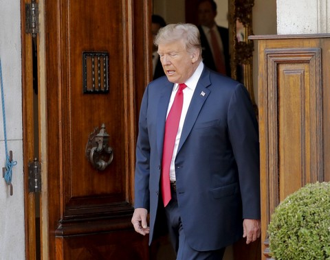 Trump do Merkel: "Niemcy są zakładnikiem Rosji. My mamy was chronić, a wy im oddajecie miliardy":trump::putin: