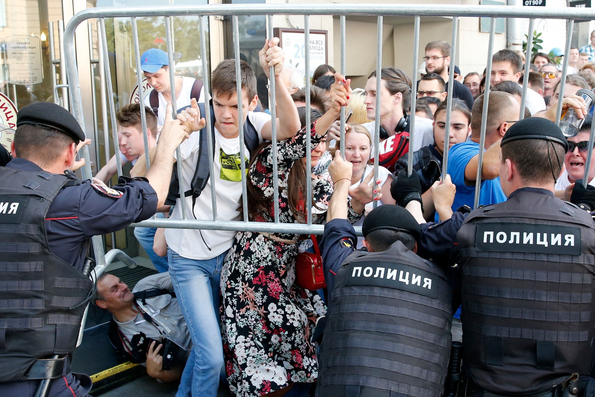 Moskwa: 700 osób aresztowanych podczas demonstracji w obronie wolnych wyborów