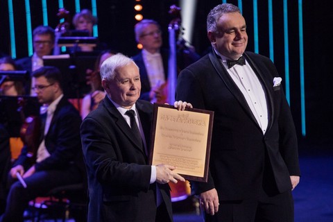 Wyborcza: "Gazeta Polska na skraju upadku. Zalega z wypłatami"