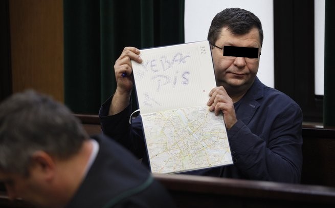 Stonoga zatrzymany w Kielcach. Usłyszy zarzuty za 188 przestępstw, m.in. grożenia Zbigniewowi Ziobro