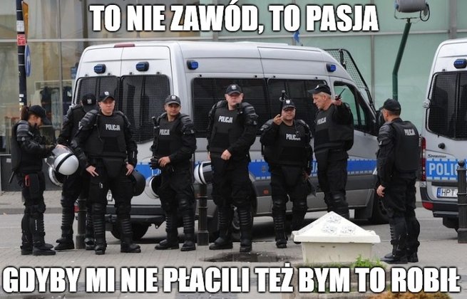 Podwyżki po protestach nie pomogły. Nadal nie ma chętnych do pracy w policji
