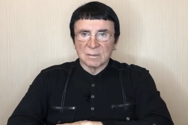 Rosja: wrócił Kaszpirowski, znowu leczy na odległość, tylko teraz na YouTube