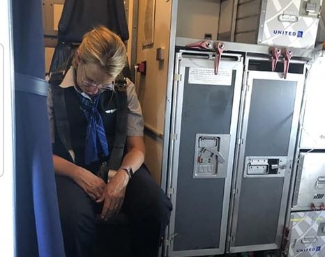 USA: pijana stewardesa zasnęła na pokładzie samolotu. Miała ponad 2 promile alkoholu