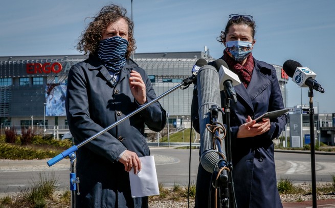 Prezydenci miast zapowiadają, że nie udostępnią danych wyborców Poczcie Polskiej