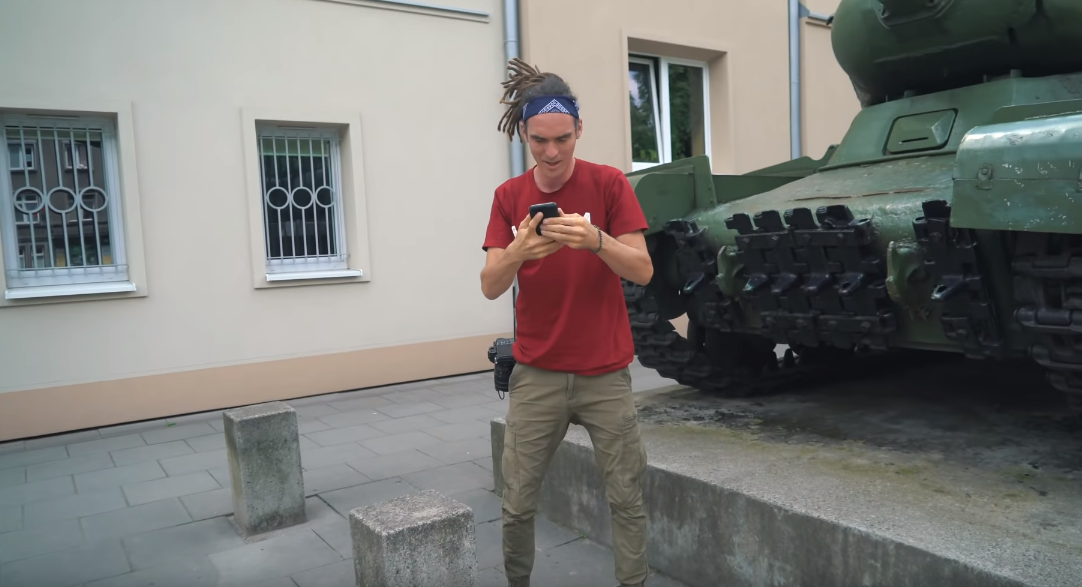 Ćwierć miliona dla youtubera za 2 filmiki o Polsce