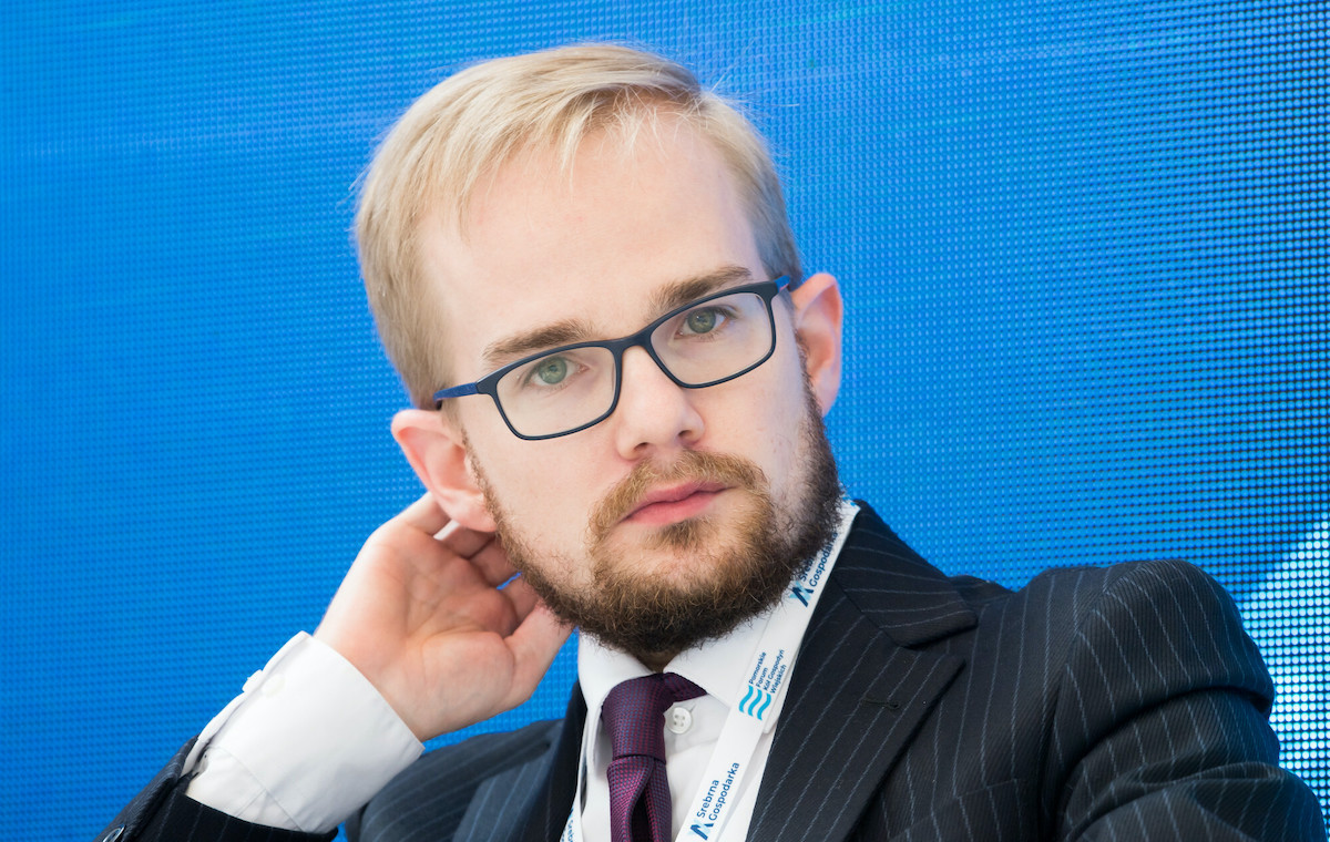 Wiceminister Patkowski ma brodę i opinię, że inflacja nie przekroczy 10%, ogłosił też bon energetyczny