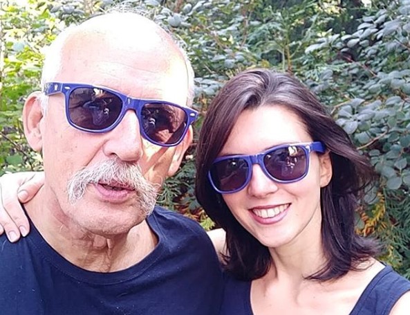 Korwin-Mikke ściągnął do Sejmu rodzinę. Asystentami społecznymi zostali jego żona, córka i zięć