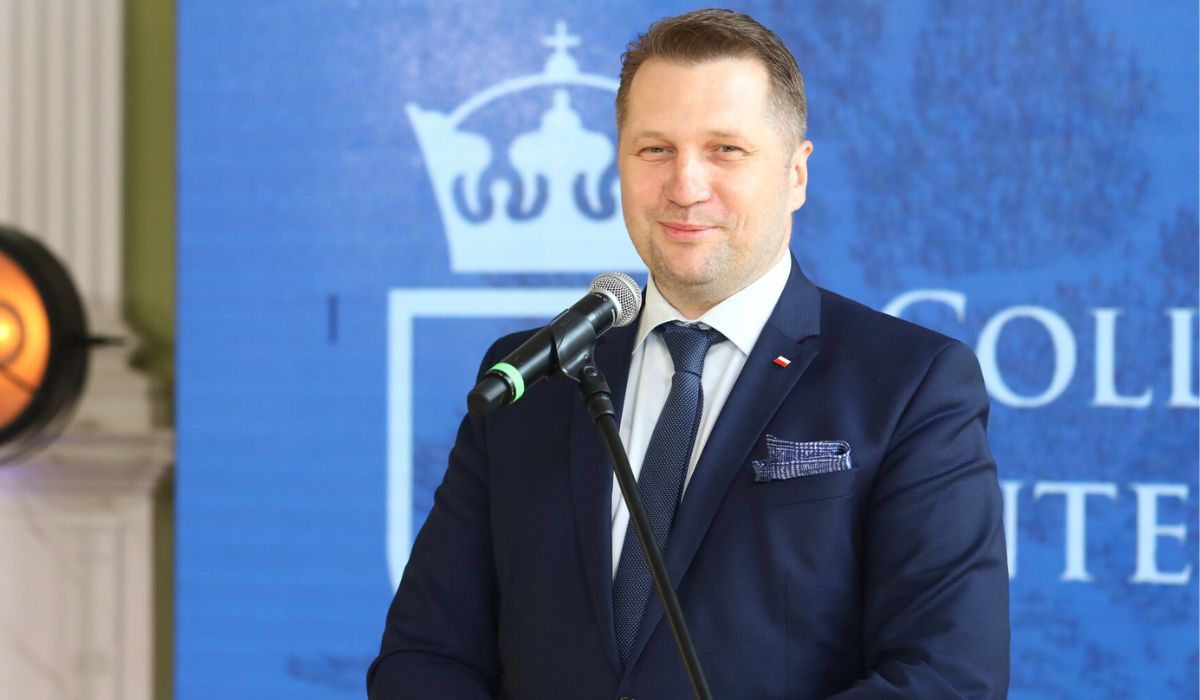 Czarnek zapowiada, że do podręcznika HiT dorzuceni zostaną aktualni politycy i będzie wycie