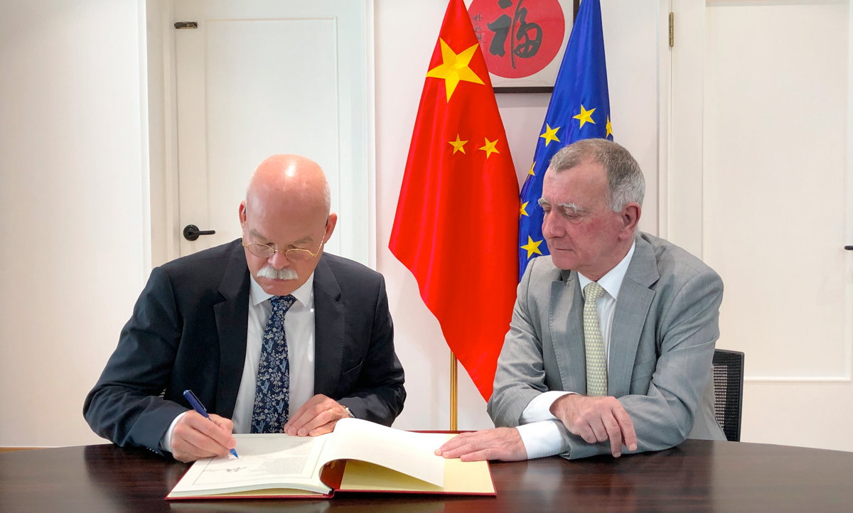 Unia Europejska podpisała umowę z Chinami, która będzie chronić polską wódeczkę