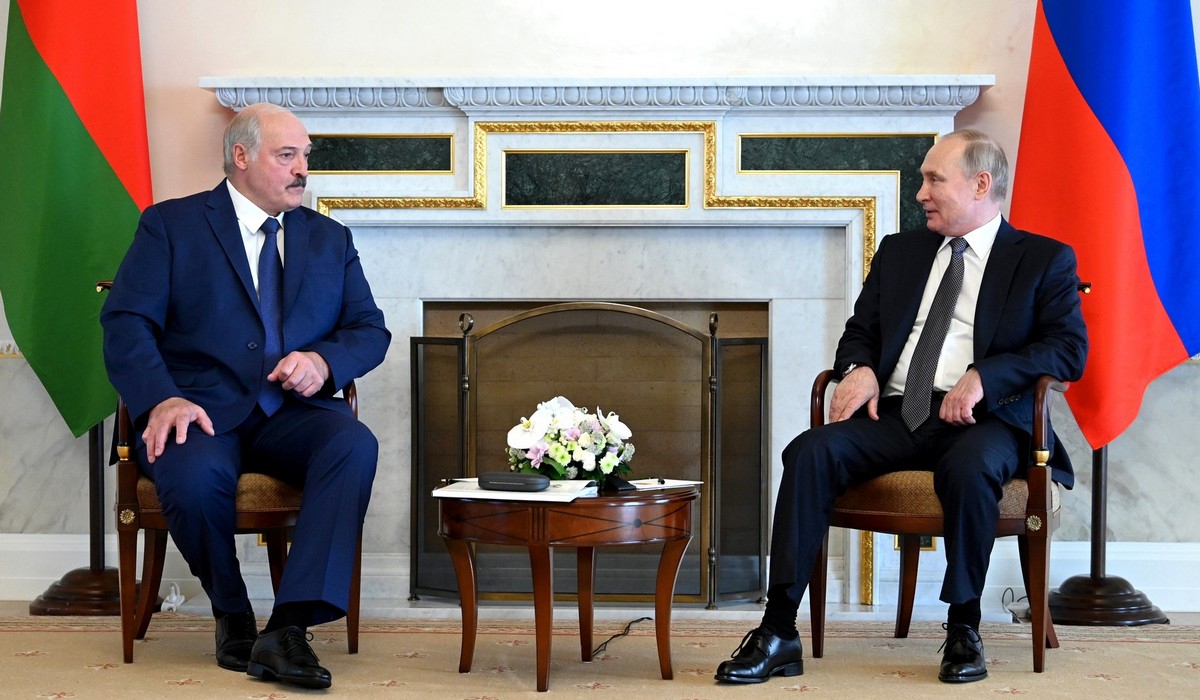 Łukaszenka też nie śpieszy z pomocą i zapewnia, że u niego mobilizacji nie będzie