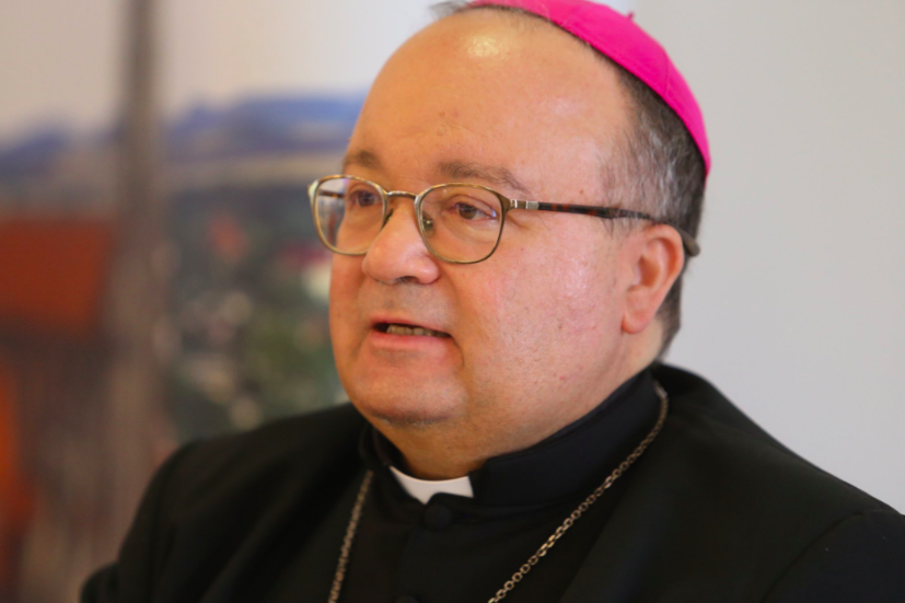 Abp Scicluna, papieski John Wick od walki z pe*ofilią już w Polsce