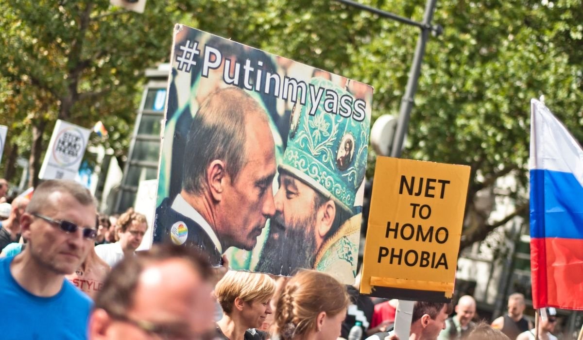 Rosja w ramach wojny z Zachodem będzie blokować każdą stronę, która ma coś wspólnego z LGBT