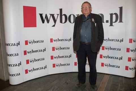 Parkiet: kurs Agory szuka dna