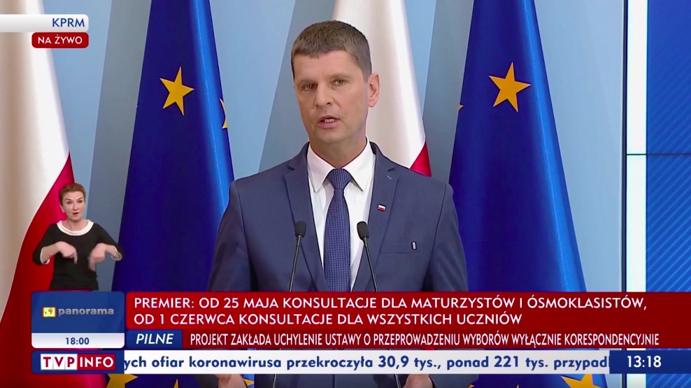 Minister edukacji z dobrą nowiną, znalazły się setki milionów na komputery dla szkół