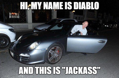 Diablo zatrzymany przez policję. Prowadził samochód mimo zakazu