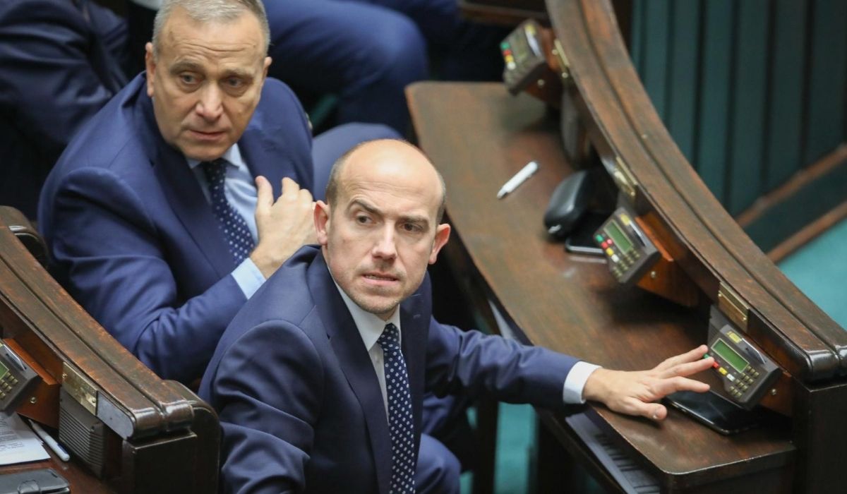 Koalicja Obywatelska przez weekend przemyślała sprawę i już nie chce podwyżek